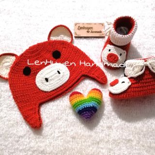 Set nón giày len hình heo cưng cho bé