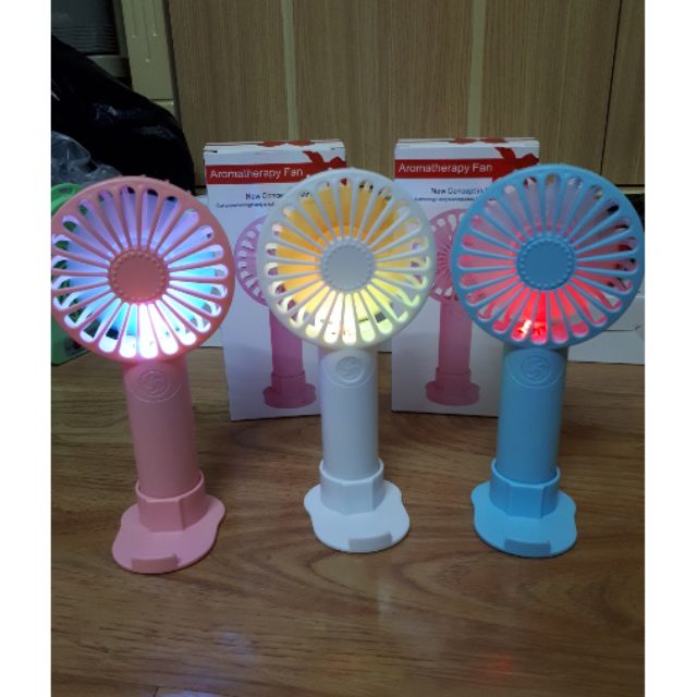 Sỉ 20 quạt tích điện  mini