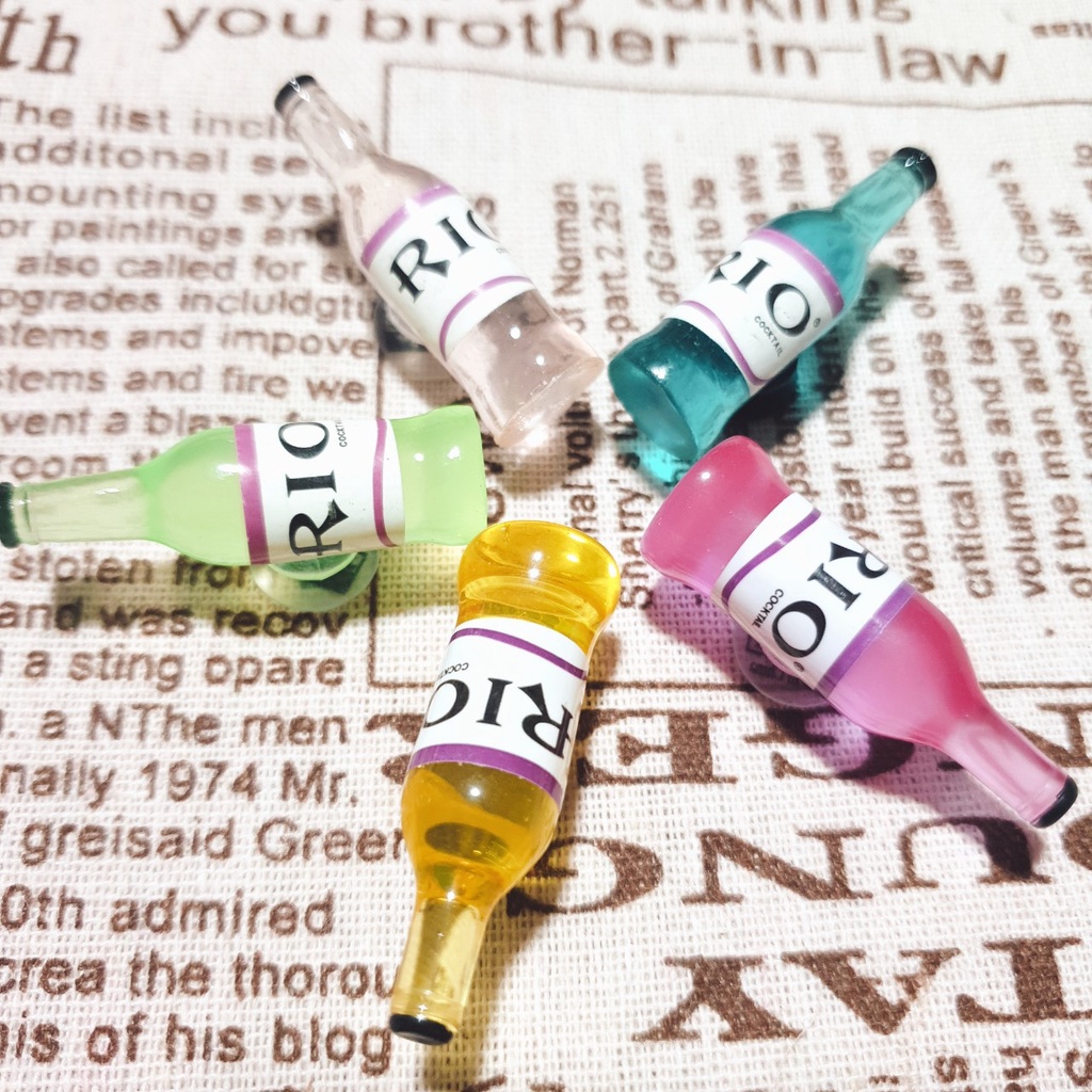 [charms giải khát] Sticker trang trí dép cross / nút gắn hkdesign mô hình chai nước giải khát gắn sục (1 cái)