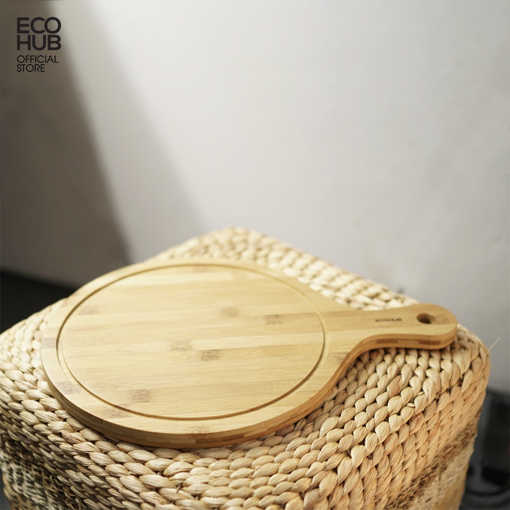Thớt tre tròn có tay cầm ECOHUB kích thước 42x30cm (Bamboo Cutting Board With Handle)