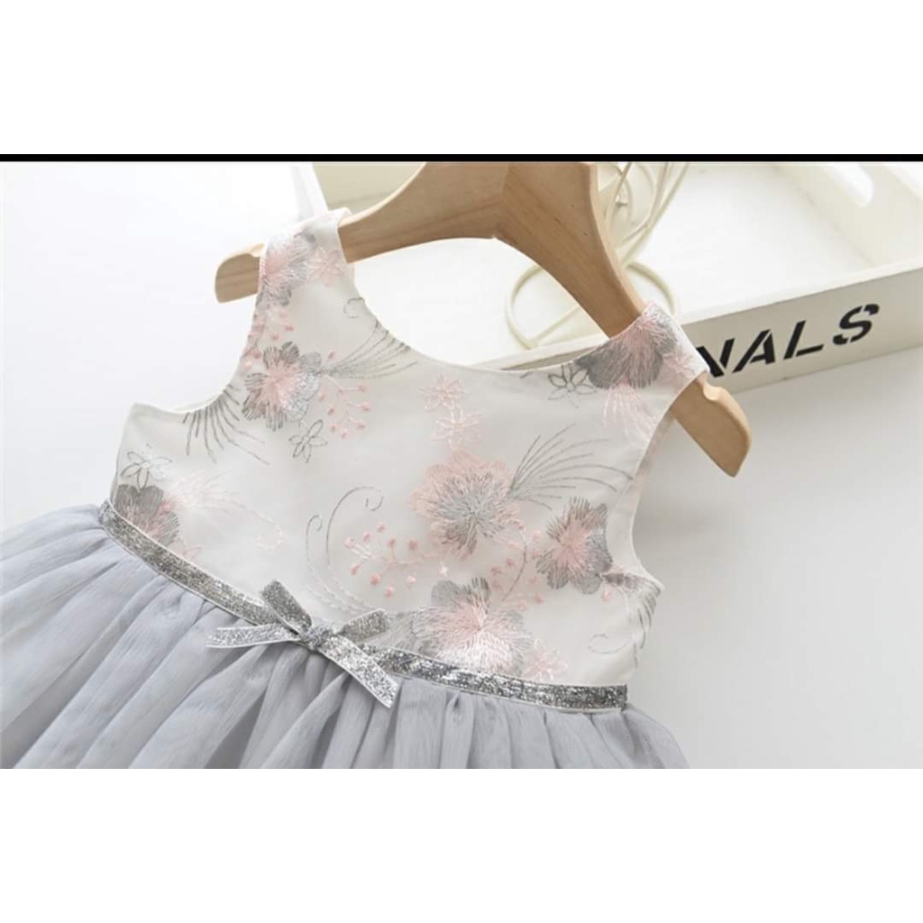 Váy cho bé gái họa tiết xinh xắn cho bé từ 1-5 tuổi