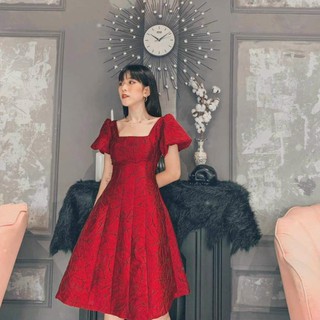 ĐẦM GẤM ĐỎ XÒE PHỐI NƠ