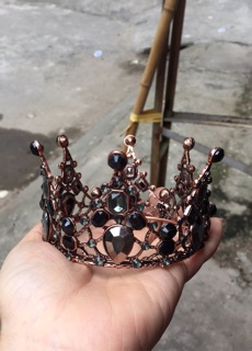 Vương miện đen cao cấp