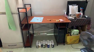 Bàn làm việc có kệ sách
