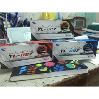 1 hộp bút bi TL 027 (20 cái) 3 màu