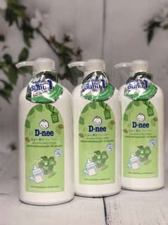 Nước rửa bình sữa Dnee Chai 620ml Thái Lan