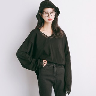 [M31] Áo thun cổ V phối ren EAL