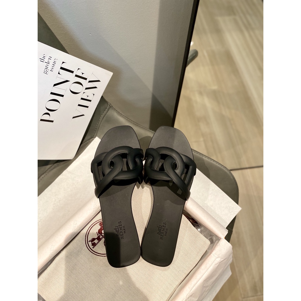 Dép Hermes Đen Mũi Heo Đơn Giản Thời Trang Cổ Điển
