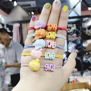Cột tóc hoạt hình cute
