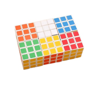 1 Rubik 3x3 tặng 1 đồ chơi