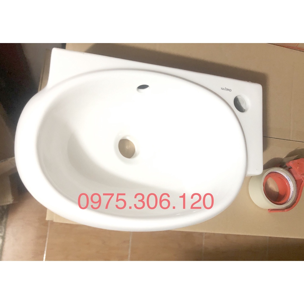 Chậu rửa mặt lavabo góc treo tường 422NA thương hiệu NA.GRAND, men NANO trắng sáng chống bám bẩn, la góc chủ nhật