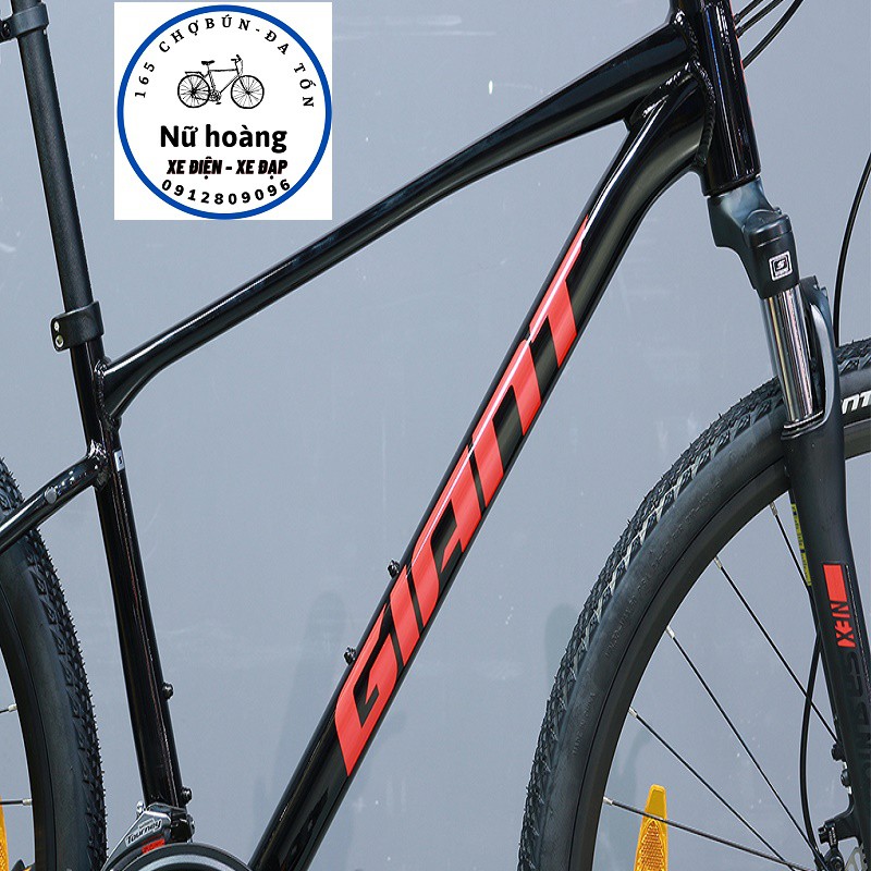 Xe đạp địa hình MTB GIANT Roam 4 Disc – Phanh Đĩa, Bánh 700C – 2021- tặng bình nước, giá bình nước, chân chống