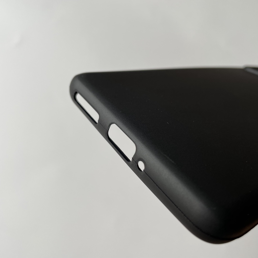 Ốp lưng silicon đen nhám cho Xiaomi Mi 12 Pro không bám vân tay, khoét riêng từng mắt camera.