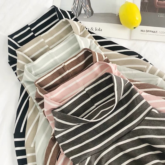 Áo pull kẻ ngang cổ lọ