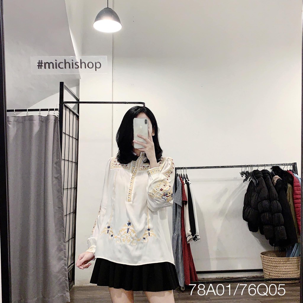 Áo sơ mi cổ trụ thêu hoa - 78A01