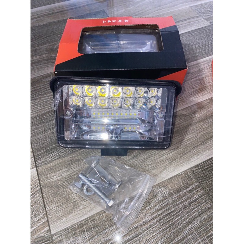 Sản phẩm gia đình làm: combo 6  cái đèn lét 3 hàng hàn quốc trắng hoặc vàng chạy điện 12v 24v đến 80v