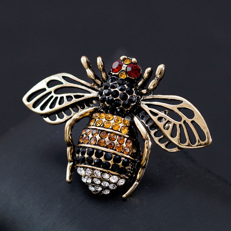 Trâm cài hình con ong bằng đá nhiều màu sắc