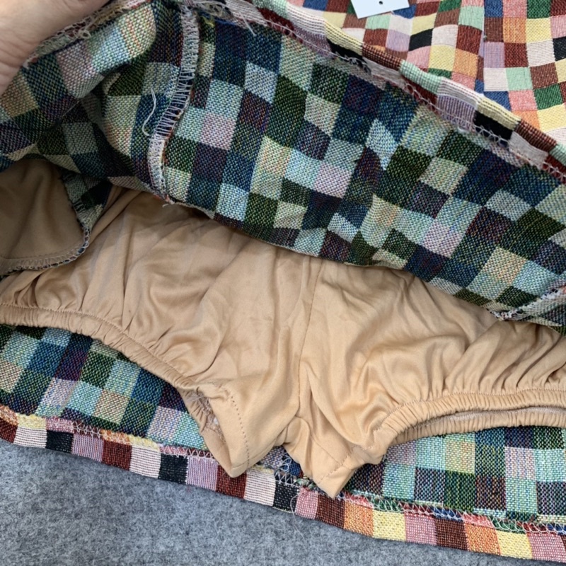 CHÂN VÁY HOẠ TIẾT