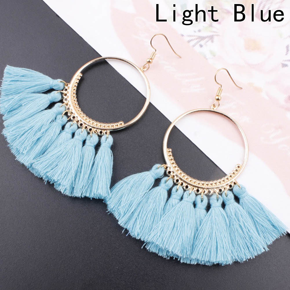 Hoa tai dáng dài tua rua phong cách Bohemian