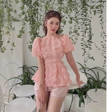 Sét bộ đi chơi tay ngắn cổ yếm hở lưng cho nàng dạo phố mùa hè
