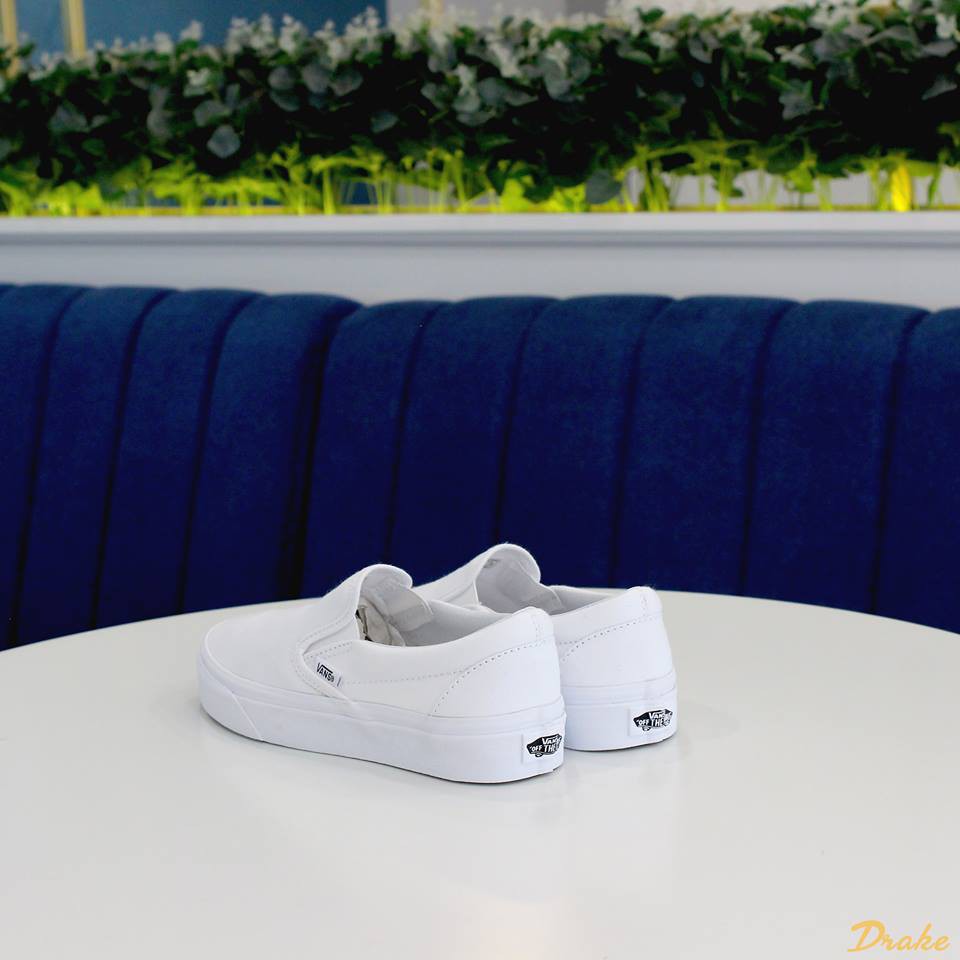 Giày sneakers Vans Classic Slip-on White VN000EYEW00