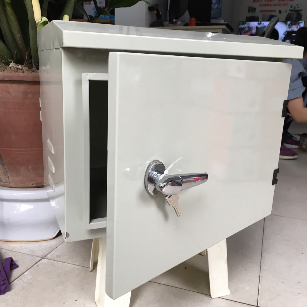 Tủ rack ngoài trời sơn tĩnh điện kích thước 30*40*35cm