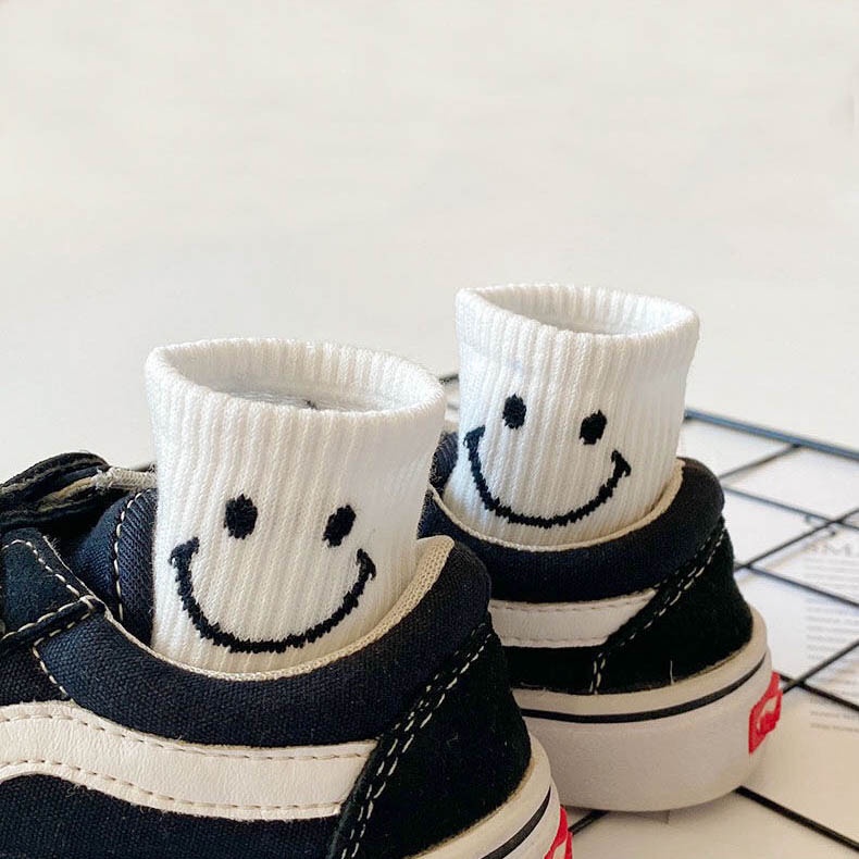 Tất vớ cổ cao nam nữ trắng đen họa tiết mặt cười thời trang Unisex Hàn Quốc - Only Store