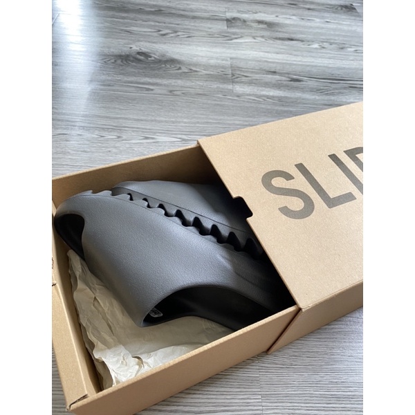 Yeezy Slize " Onyx "