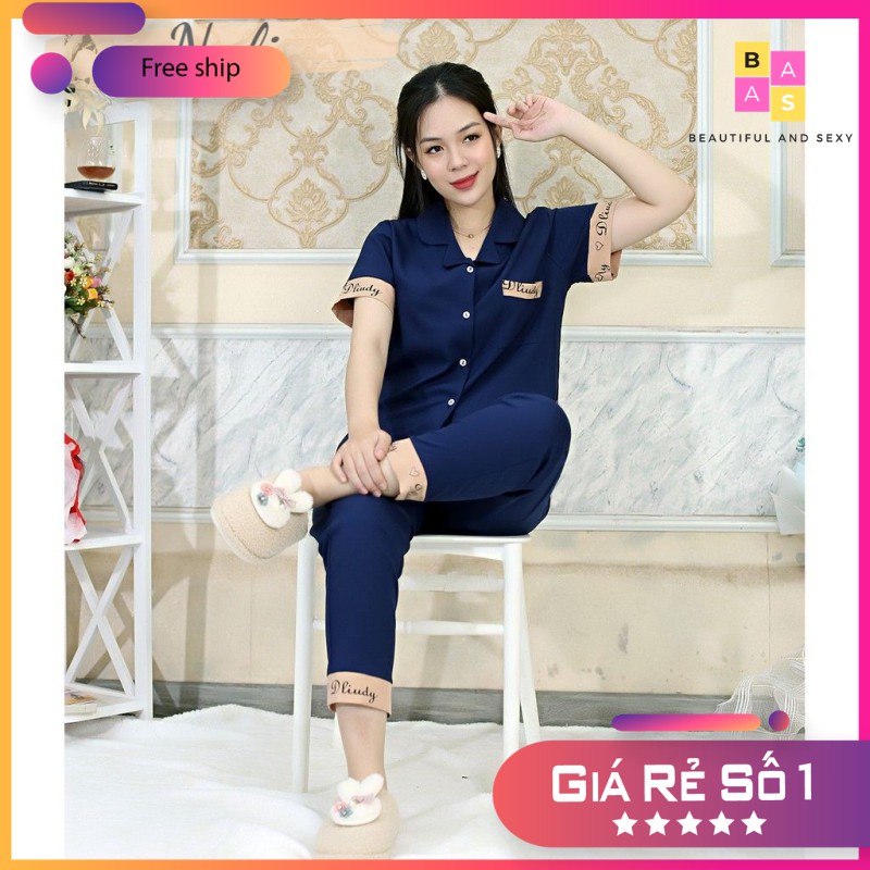 Bộ pijama cộc tay quần đùi phi lụa mát mẻ, bộ đồ ngủ lụa đùi phối họa tiết viền chữ kí BAS087 | BigBuy360 - bigbuy360.vn