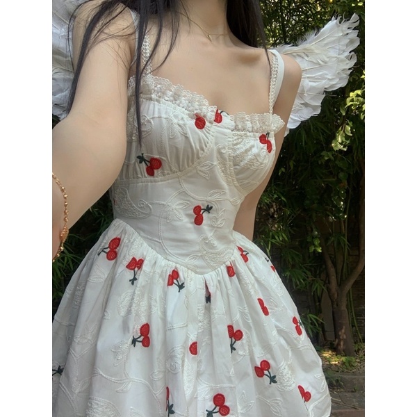 ĐẦM HAI DÂY NỮ CHIẾT EO TÔN DÁNG ULZZANG