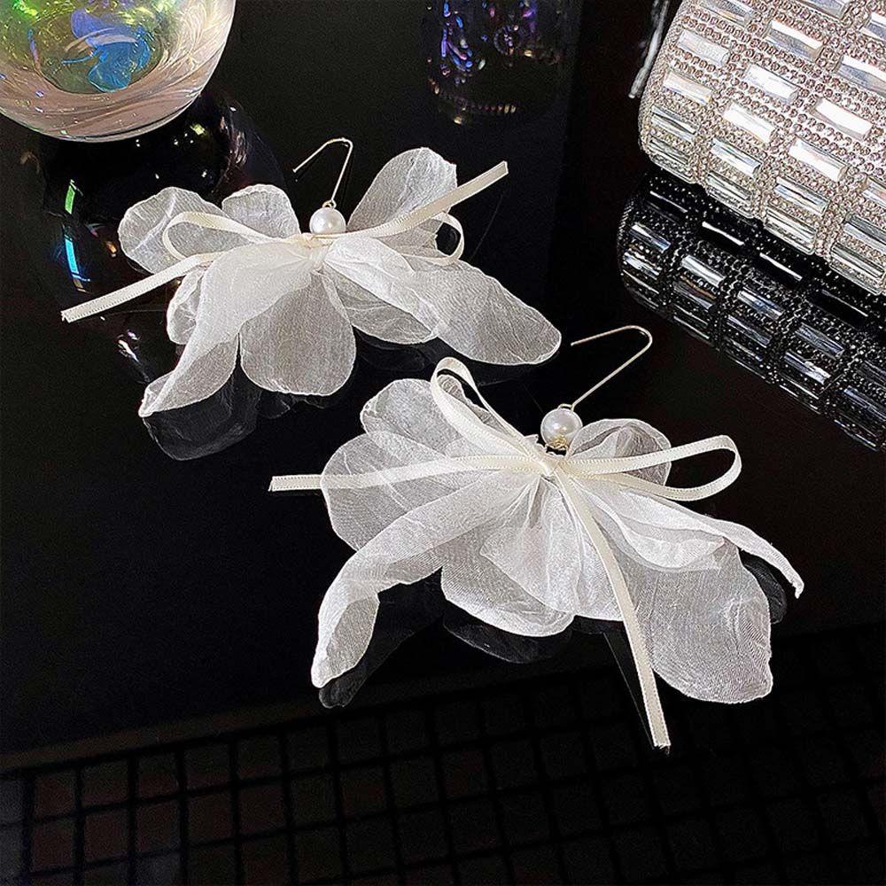 Bông Tai Dáng Dài Hình Bông Hoa Màu Trắng Phong Cách Retro Thời Trang Cho Nữ