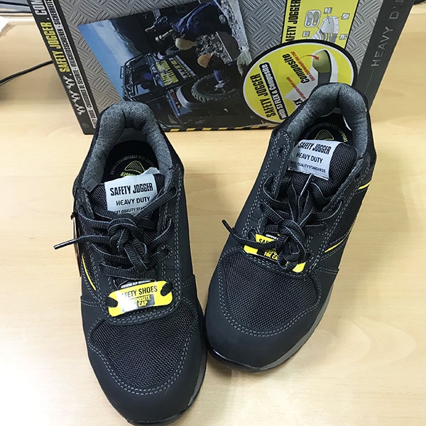 Giày bảo hộ safety jogger Turbo S3 chống trơn trượt SRC, chịu nhiệt, chống thấm nước (Màu đen) Giày bảo hộ safety jogger