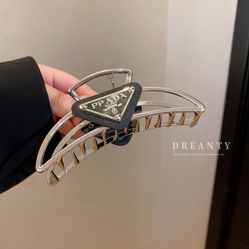 Kẹp Tóc Hình Tam Giác Bằng Kim Loại Đơn Giản Thời Trang Dễ Phối Đồ