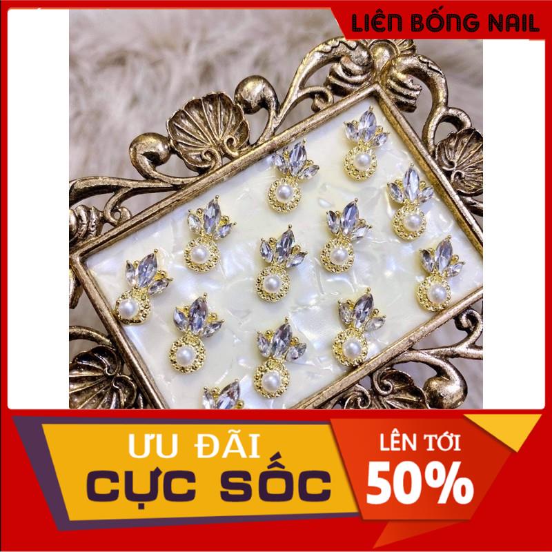 Charm nail - charm vương miện