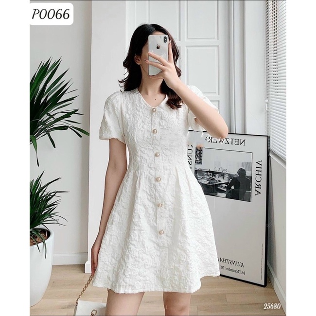 Đầm cổ tim nút ngọc Mooly BT100