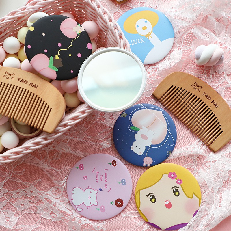 Set lược gỗ + gương mini cầm tay Hàn Quốc dễ thương