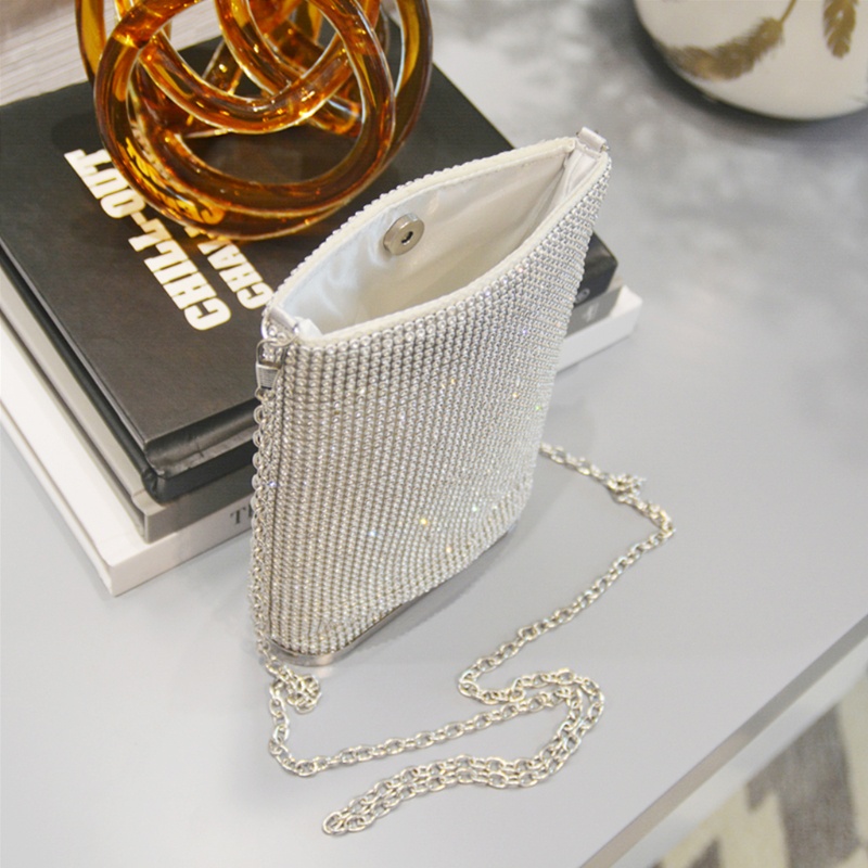 Ví Cầm Tay Đính Đá Pha Lê Thời Trang Dành Cho Nữ