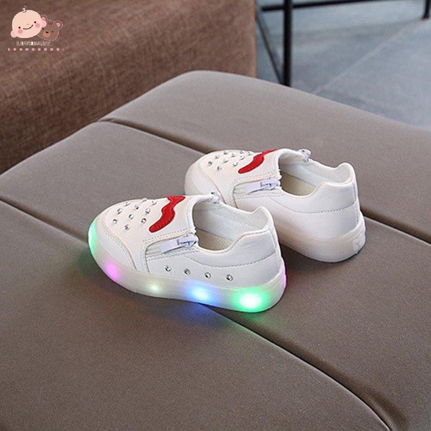 Giày Sneaker Đế Gắn Đèn Led Cho Bé Gái