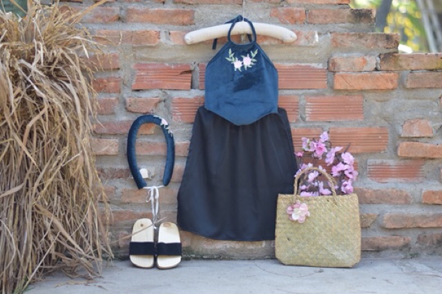 Áo yếm cho bé gái