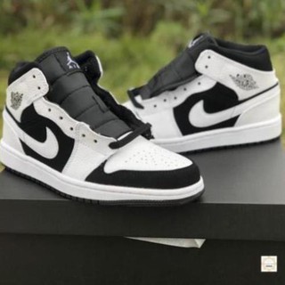 Giày thể thao air jordan 1 retro high trắng đen cổ cao .