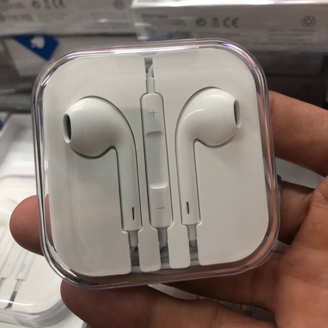 Tại nghe dây EarPods