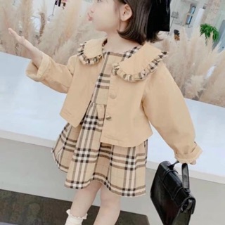 2 váy võ thị bích phương