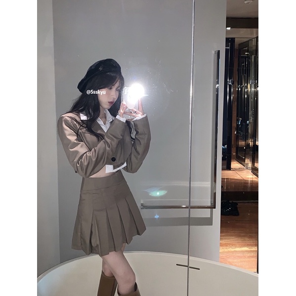SET ÁO KHOÁC BLAZER DÁNG CROPTOP VÀ CHÂN VÁY TENNIS