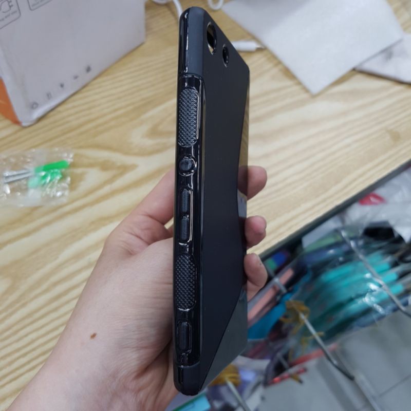 Ốp Sony M5 dẻo đen dày kiểu chống sốc