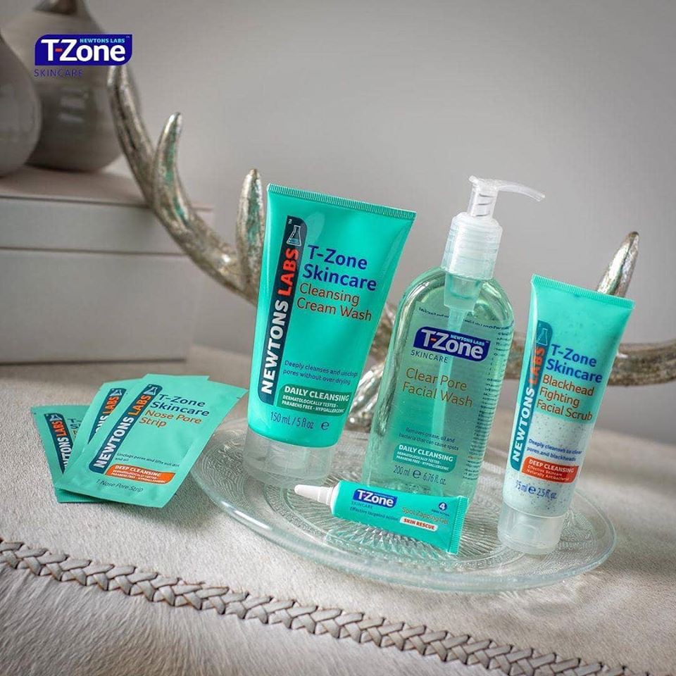 Gel rửa mặt tràm trà cho da dầu mụn T-Zone Clear Pore Facial Wash 200ml | BigBuy360 - bigbuy360.vn