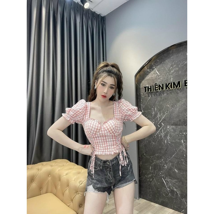 Áo kiểu croptop cổ vuông caro tay ngắn rút dây 2 bên cực xinh , chất kate mềm mịn