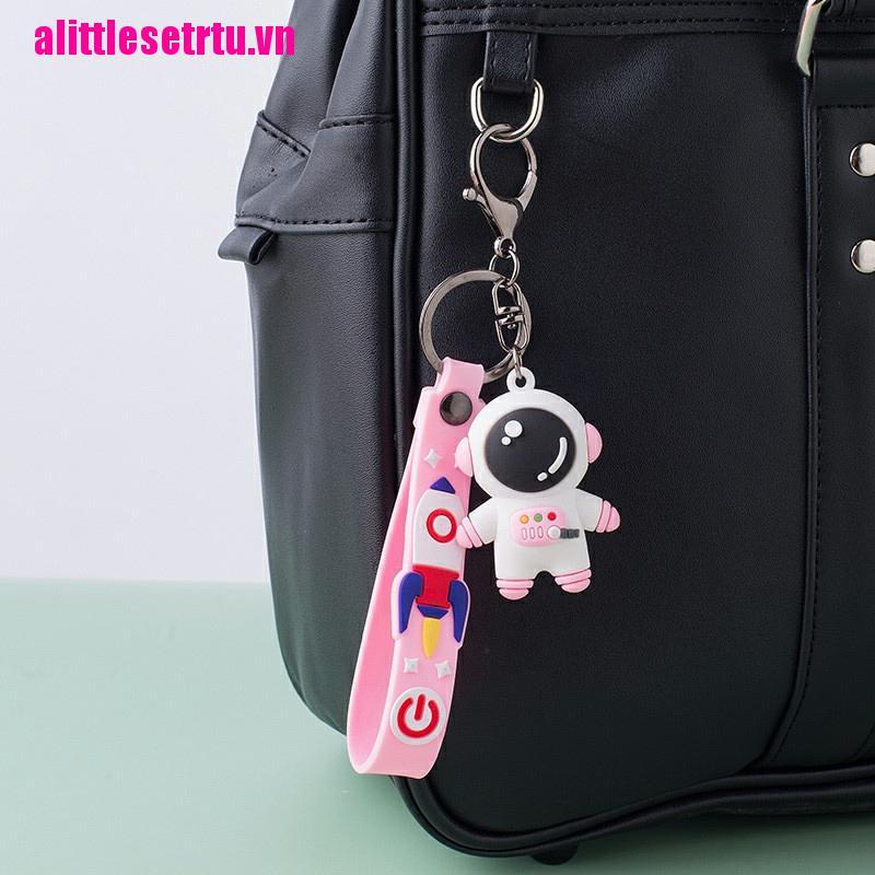 Móc Khóa Kim Loại Hình Phi Hành Gia Dễ Thương