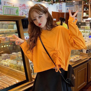 Áo Croptop Cổ Tròn Thiết Kế Thanh Lịch