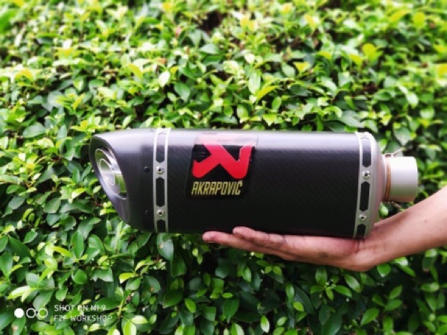 Pô akrapovic carbon