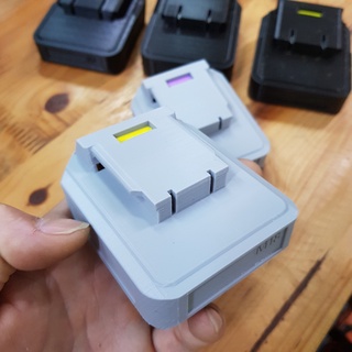 Đế chuyển dùng pin makita 4cm thông dụng sang loại chân máy trung quốc 22mm 18mm